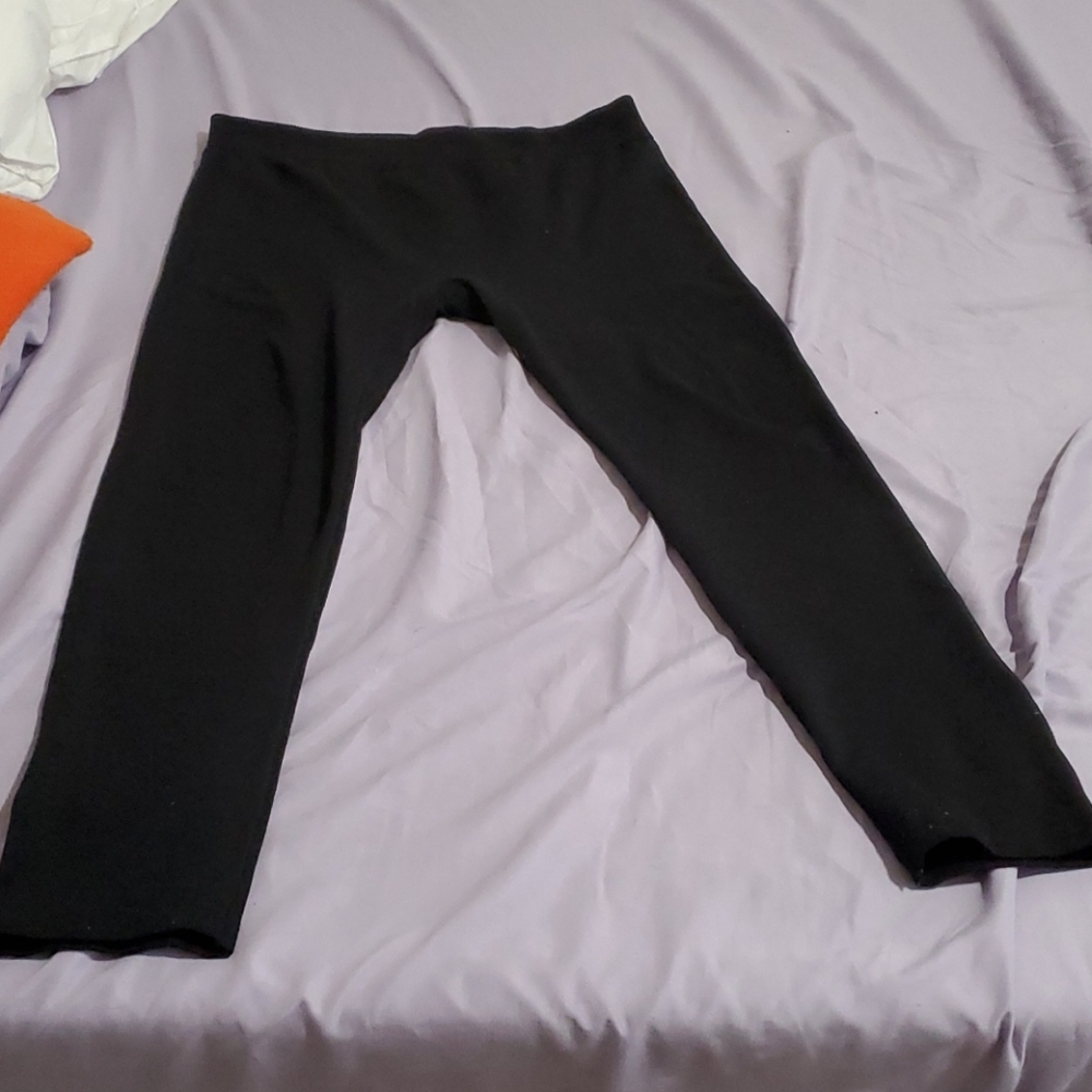 2 pairs of black leggings